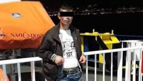 După ce a pus punct relației, o femeie din Capitală a fost atacată de fostul iubit. Bărbatul a distrus mașina în care aceasta se adăpostise